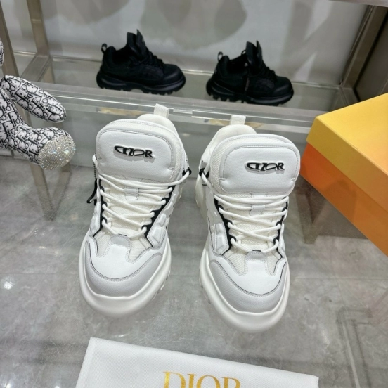 2024 Unisex Dior White Leather Sneakers MJ00380