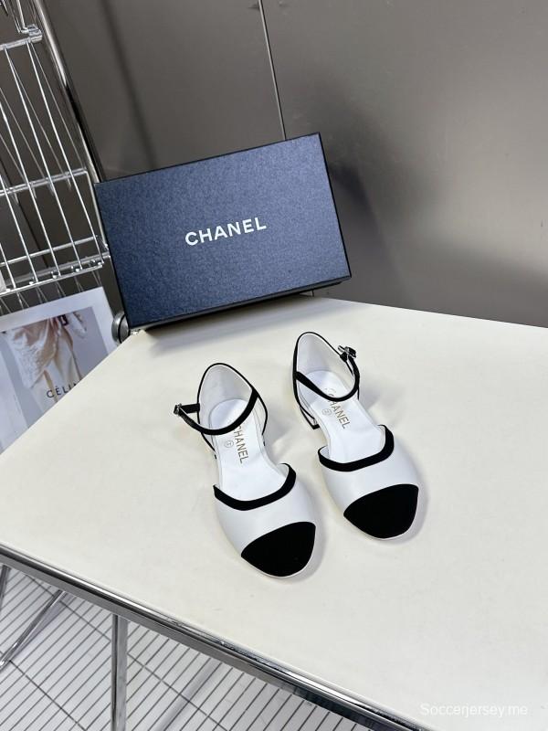 2025 Women Chanel White Black Leather Sandals