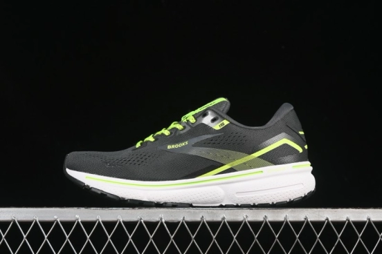 حذاء الجري بروكس جوست 15 منخفض القطع وقابل للتنفس ومبطن ومدعم للقدمين من بروكس - 1103931D076