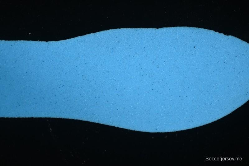 حذاء جري كاجوال ريترو ريترو من نيو بالانس مع توسيد أبزورب - U9060NRG