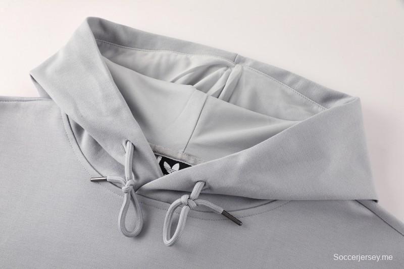 25/26 مانشستر يونايتد هويد جاكيت بسحاب كامل رمادي اللون هويد 25/26 مانشستر يونايتد + بنطلون طويل