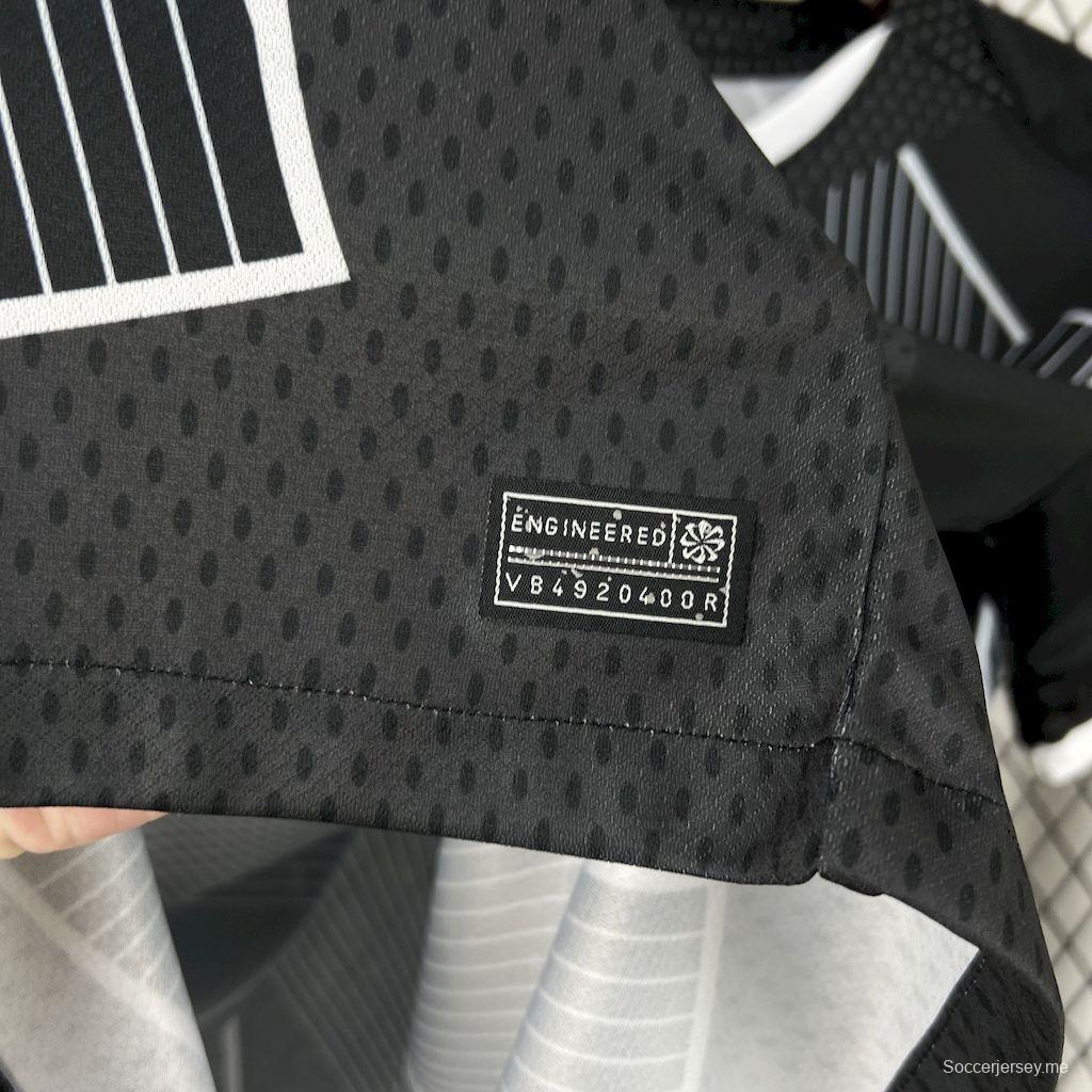 2025/26 قميص برشلونة 2025/26 إصدار خاص أسود اللون أسود اللون