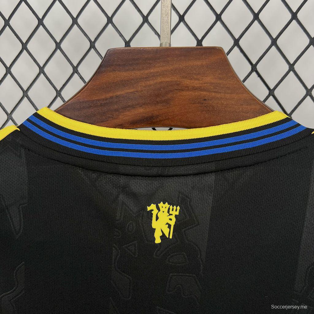 2025/25/26 قميص مانشستر يونايتد الثالث للنساء