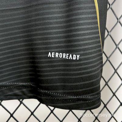 2025/25/26 قميص بايرن ميونيخ بايرن ميونيخ أسود اللون الذهبي إصدار خاص