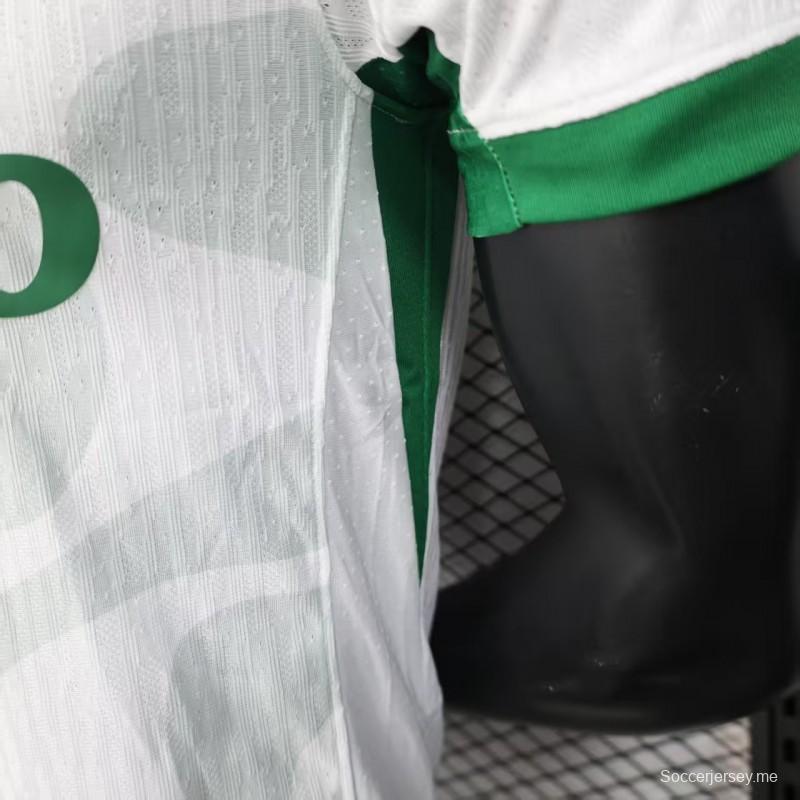 إصدار اللاعب 25/26 قميص سبورتينج لشبونة خارج أرضه