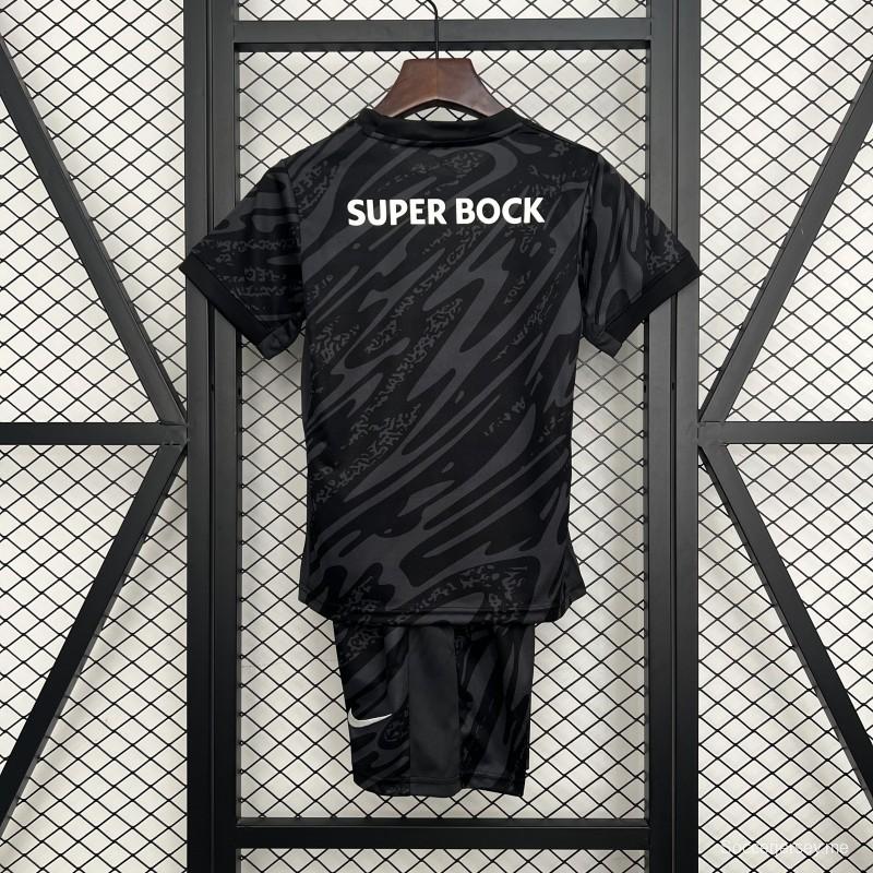 25/26 قميص أسود لحارس مرمى سبورتنج لشبونة للأطفال