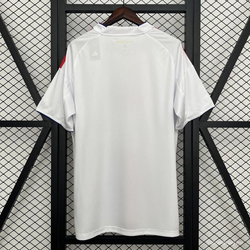 25/26 قميص أولمبيك ليون/ليون أولمبيك ليون على أرضه