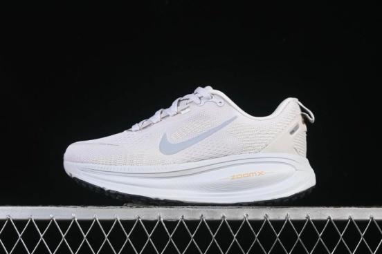 حذاء الجري اير زوم فوميرو 18 المبطن من نايك - HM6803-009