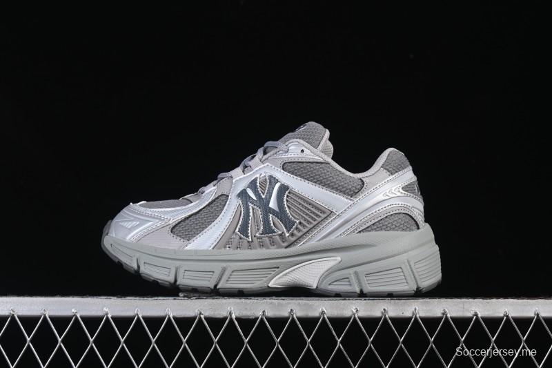حذاء رياضي كاجوال خفيف الوزن من أديداس نيويورك MLB Trophy Runner الرياضي - 3ARNR055N50SIS