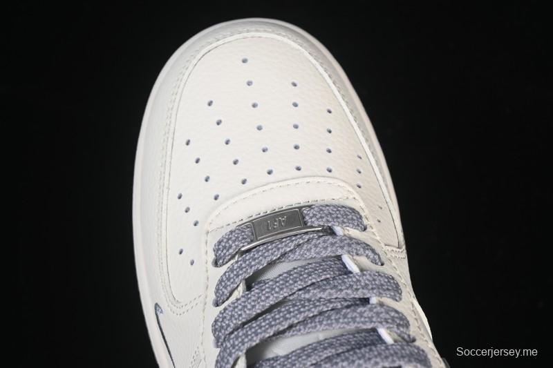 حذاء رياضي كلاسيكي كلاسيكي كلاسيكي كلاسيكي من نايك اير فورس 1'07 منخفض رمادي - SM6668-106