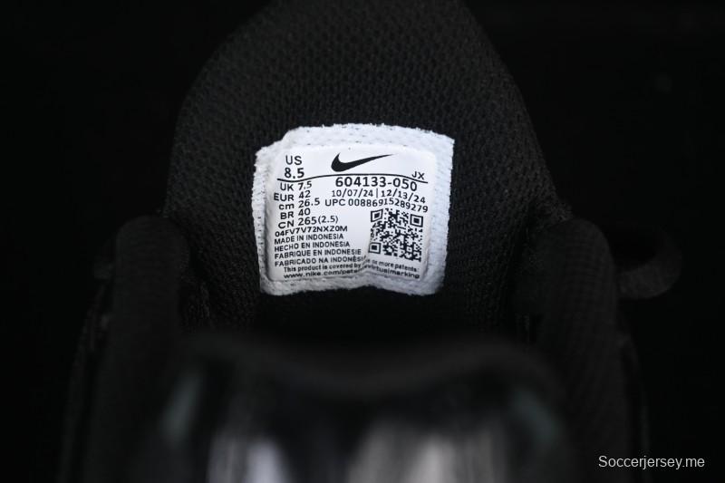 حذاء الجري اير ماكس بلس ريترو من نايك بتقنية الوسائد الهوائية - 604133-050