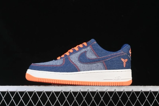 حذاء رياضي نايك اير فورس 1 '07 منخفض كاجوال مع وسادة هوائية كاملة الطول - CW2288-111