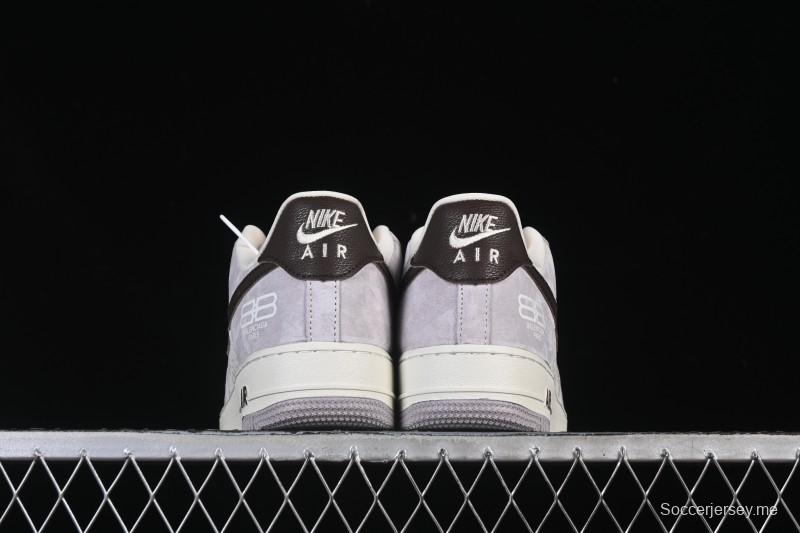 حذاء نايك اير فورس 1 '07 المنخفض من نايك بالتعاون مع بالنسياغا حذاء رياضي كاجوال أبيض بني - YF9511-806