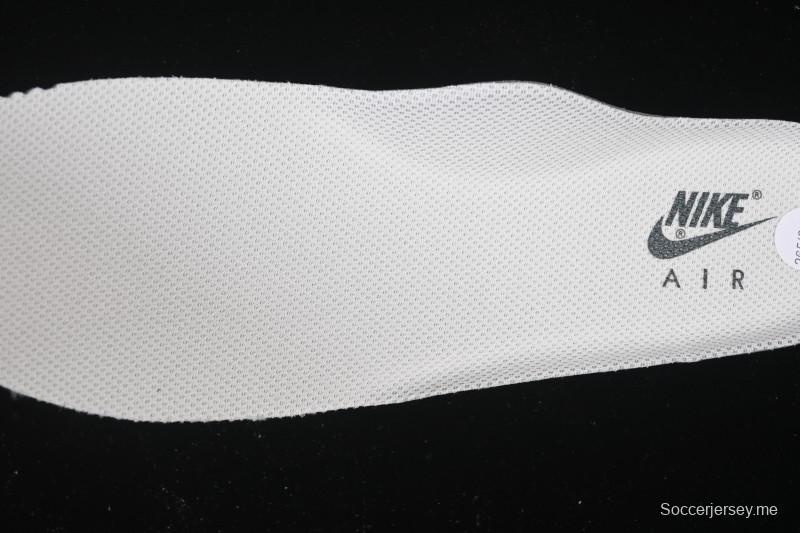 حذاء نايك اير فورس 1'07 متوسط كاجوال بتصميم عاكس ووسادة هوائية كاملة الطول - XL0236-235