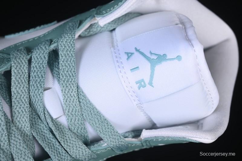 نايك اير جوردان 1 ميد جوردان 1 ميد جايد سموك - BQ6472-138