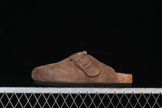 سلسلة صنادل بيركنستوك ذات اللون البني الناعم - G.D4