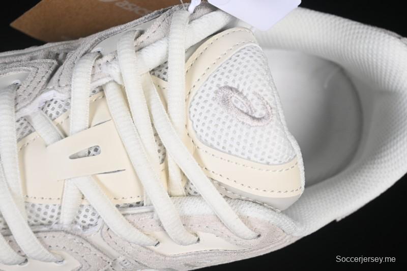 حذاء الجري جيل-نايك ريترو من اسيكس مع جزء علوي شبكي مسامي وجزء علوي من الشامواه - 1203A383-111