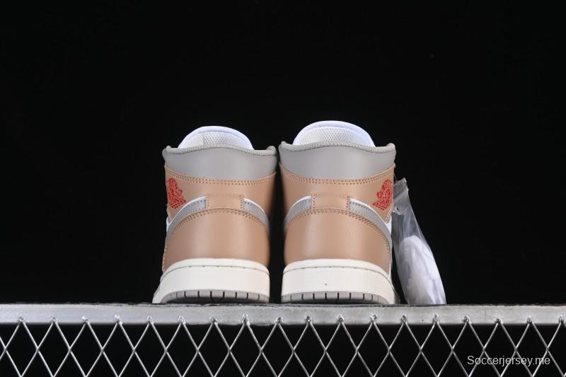 حذاء نايك اير جوردان 1 ميد AJ1 من نايك اير جوردان 1 ميد AJ1 أبيض قمح متوسط القمة كاجوال - DQ8426-200