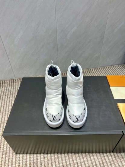 Louis Vuitton Fall/Winter 2025 Snow Boots Round Toe Thick Sole - KFY00310