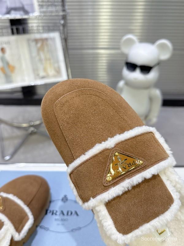 Prada Fall/Winter 2025 New Fur Mule Slippers Triangle Buckle Bread Head Semi-Slippers - KFY00270