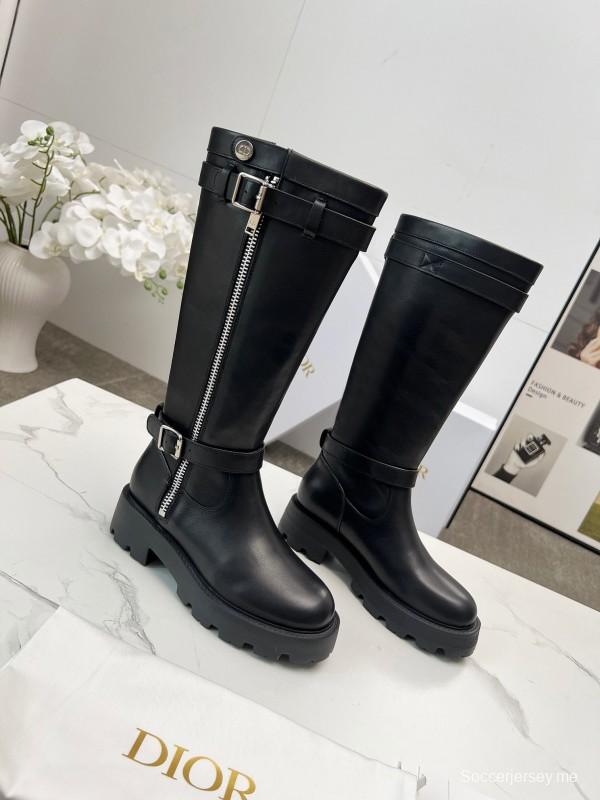 حذاء ديور 2025/SS من ديور 2025/SS من الطراز البريطاني القديم بروغ على طراز الفارس الجديد - LY00460