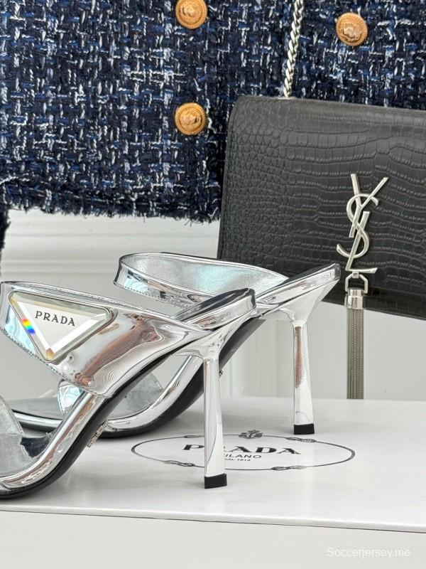 صندل بكعب عالٍ مدبب من برادا بكعب عالٍ مع مشبك مثلث - KFY00280