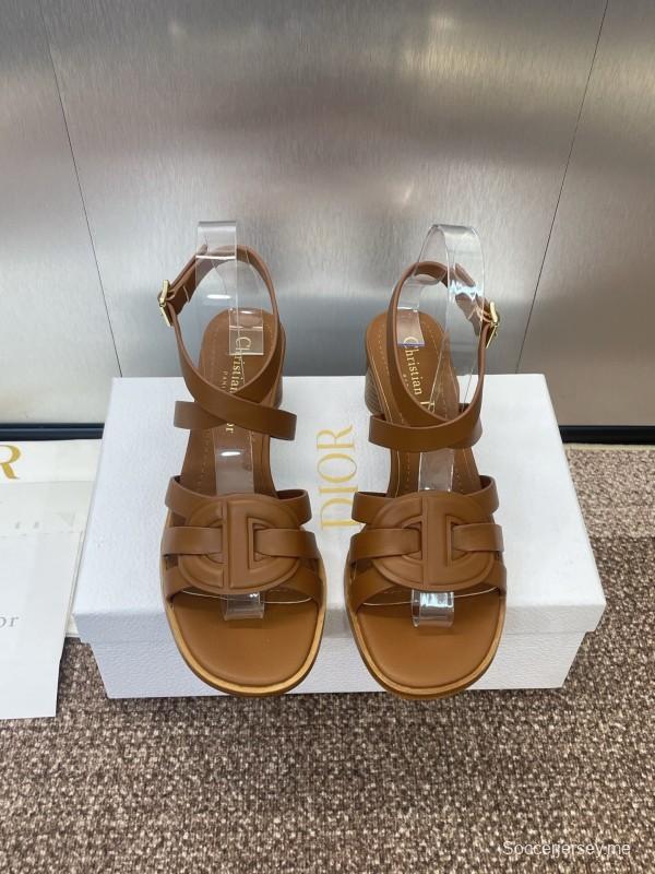 حذاء ديور D-Club D-Club جيلي ملون مجوف بحزام متقاطع ذو كعب متوسط للنساء - KFY00290