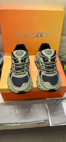 حذاء رياضي بتصميم ريترو - AS00400 من ديور B35 أبي أحذية رياضية بتصميم ريترو - AS00400