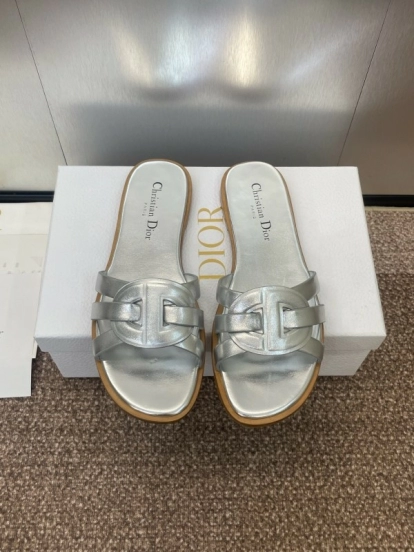 صنادل ديور D-Club D-Club جيلي ملون مجوف بحزام متقاطع للنساء - KFY00280