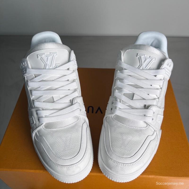 حذاء رياضي بشعار لويس فويتون 2025 مجموعة ربيع وصيف 2025 - YC