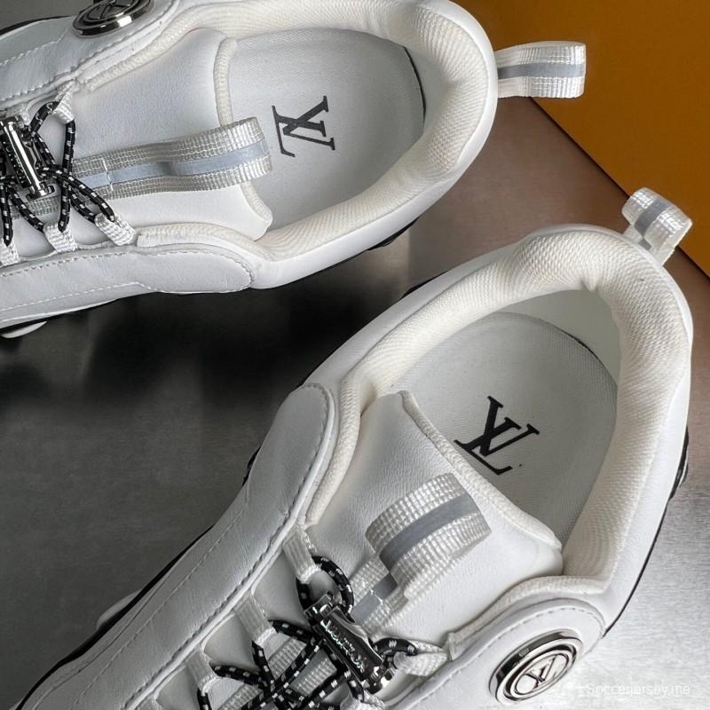 حذاء Lv RUSH من لويس فويتون Lv RUSH من جلد العجل المعدني LV الدائري الدائري المقاوم للانزلاق، حذاء كاجوال منخفض الكمال - YC