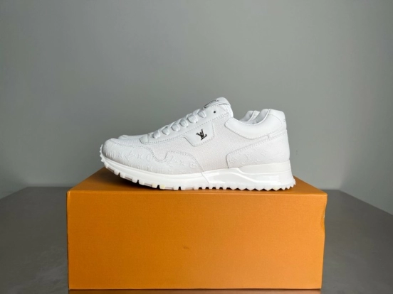 حذاء كاجوال كاجوال من لويس فويتون رن أواي من الجلد برباط عند الأصابع المستديرة - YC