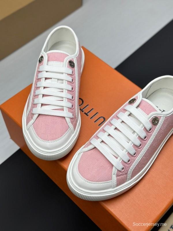 حذاء رياضي أبيض كاجوال بطبعة حيوانات من سلسلة تايم أوت من لويس فويتون - AS00260