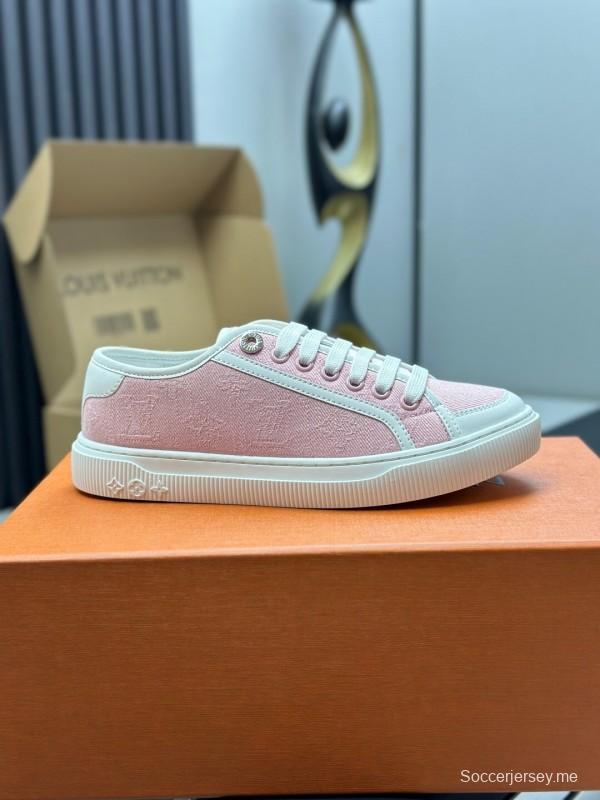 حذاء رياضي أبيض كاجوال بطبعة حيوانات من سلسلة تايم أوت من لويس فويتون - AS00260