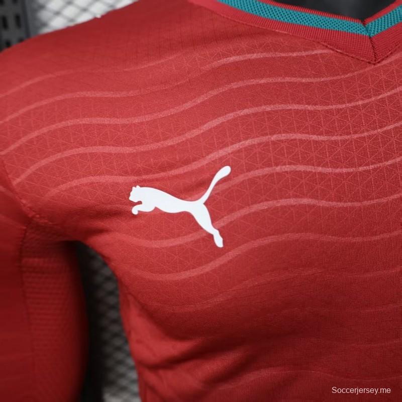 نسخة اللاعب 2026 قميص منتخب البرتغال بأكمام طويلة باللون الأحمر بنقشة موجات أفقية