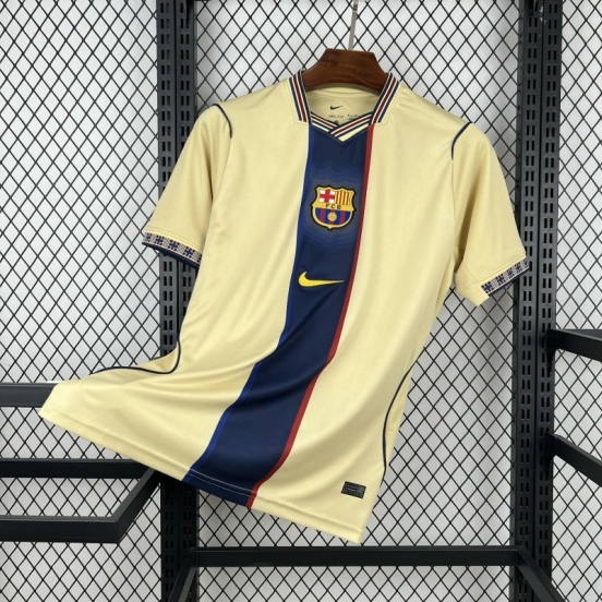قميص برشلونة الخاص لموسم 2025/26
