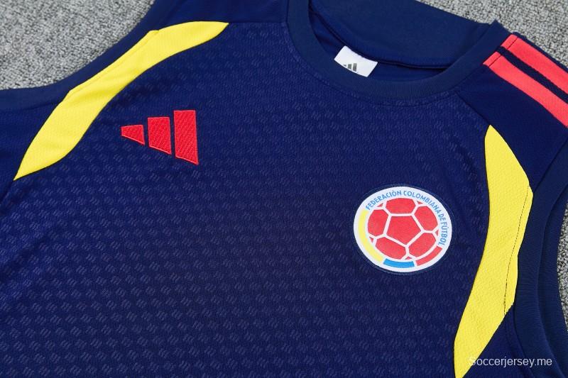 26/27  طقم من سترة تدريب بلا أكمام وشورت باللون الأزرق الداكن من كولومبيا