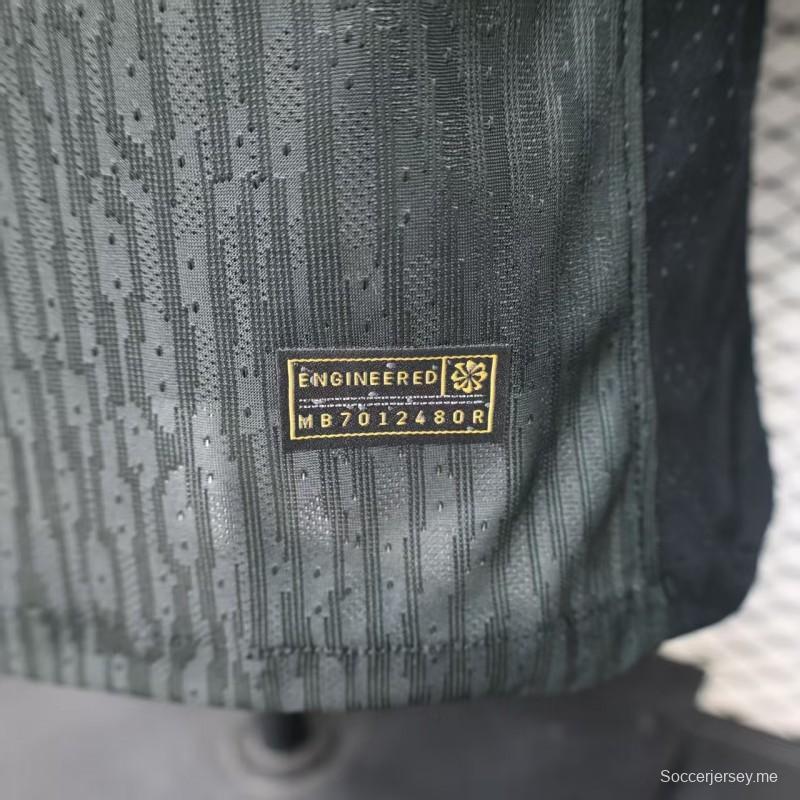 قميص فريق فاسكو دا جاما للموسم 2026/2027 (الملعب) باللون الأسود مع شريط مائل أبيض