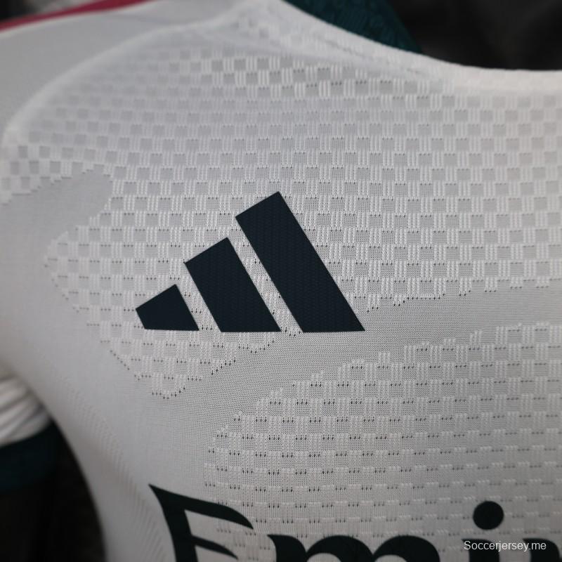 قميص ريال مدريد الأبيض للعب على أرضه للموسم 2026/2027