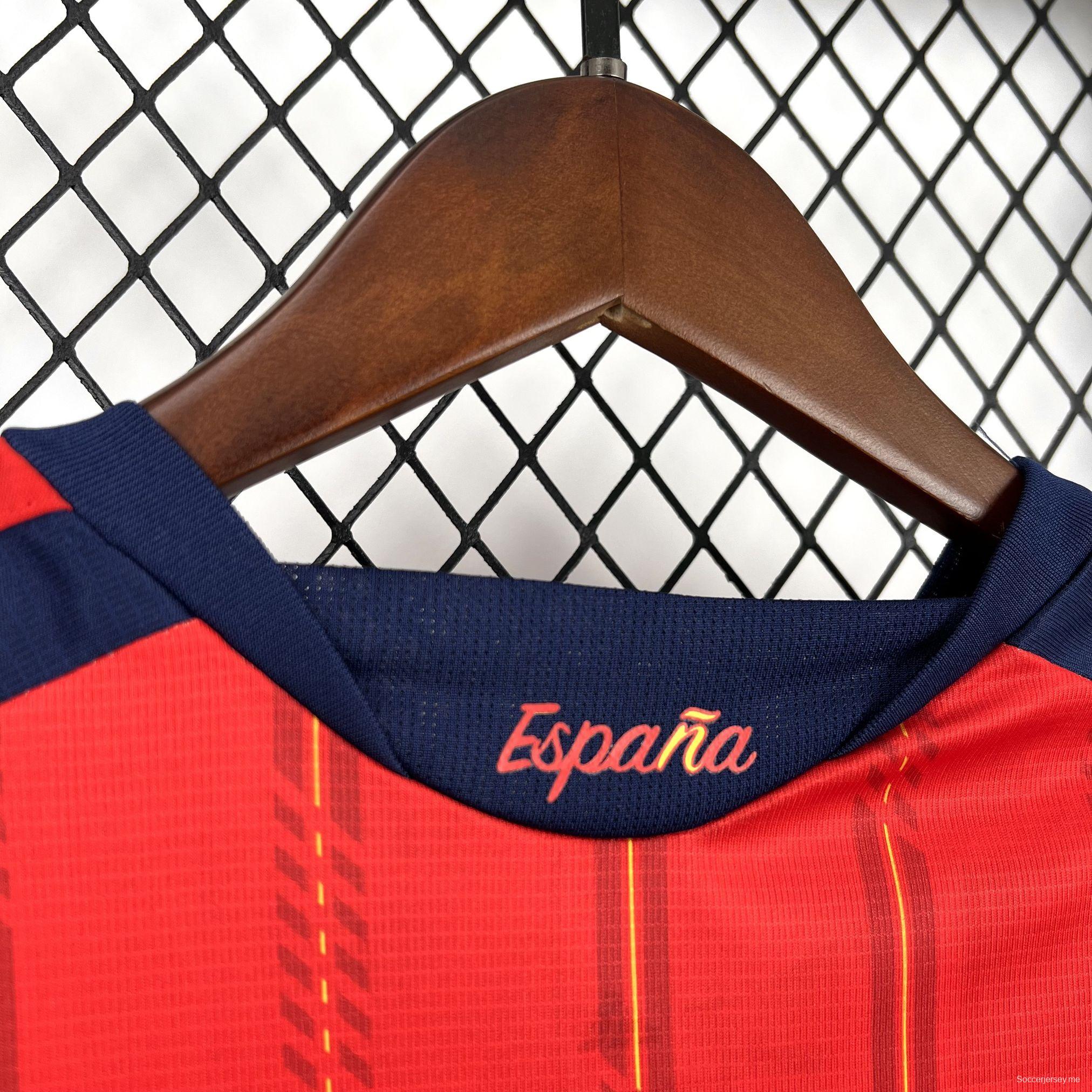 قميص المنتخب الإسباني للسيدات في كأس العالم 2026 (للمباريات على أرضه)