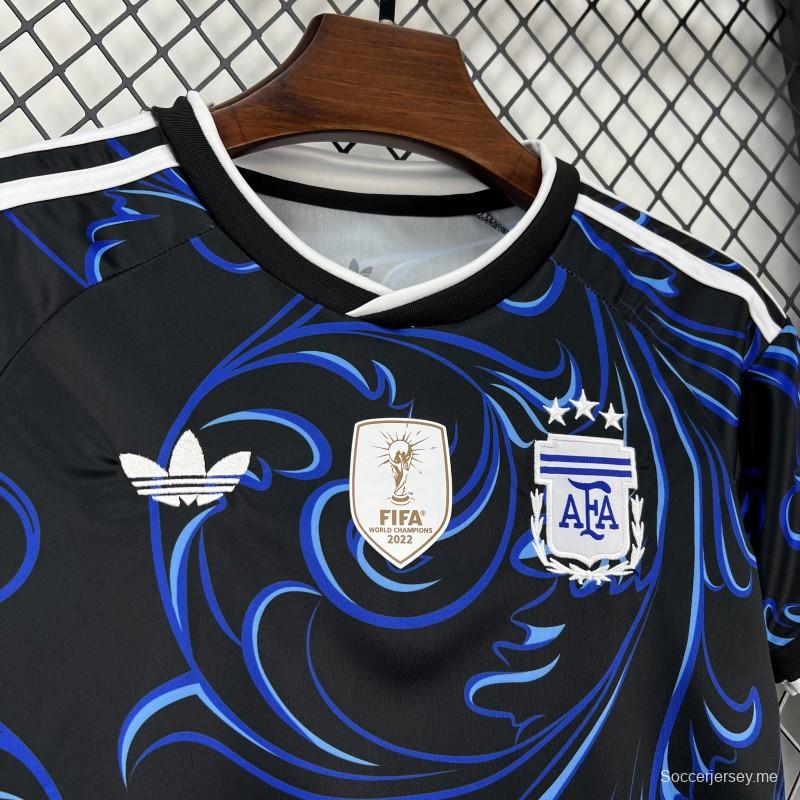 الزي الخارجي لمنتخب الأرجنتين للأطفال في كأس العالم 2026
