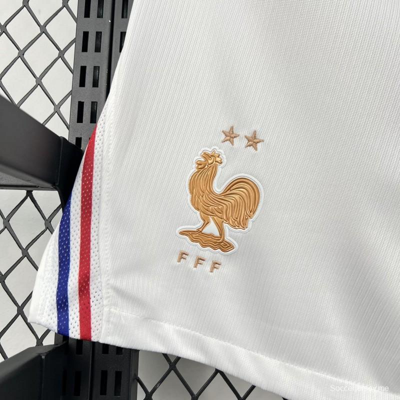 شورتات المنتخب الفرنسي للرجال للمباريات على أرضه في كأس العالم 2026