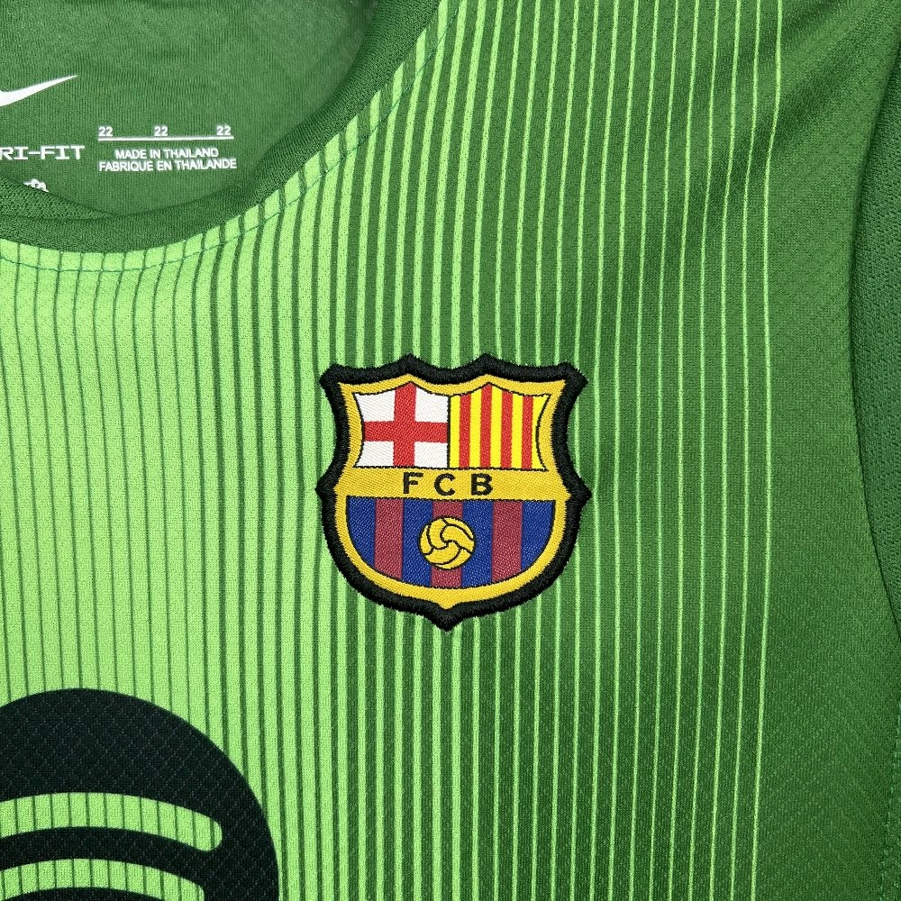 2025/26 كيدز برشلونة حارس مرمى برشلونة أخضر اللون الأخضر