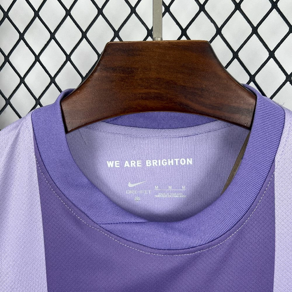 2025/26 قميص فريق برايتون آند هوف ألبيون آند هوف ألبيون آواي