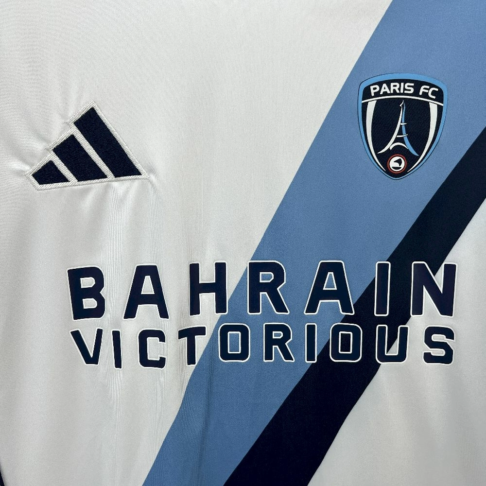 2025/25/26 قميص فريق باريس اف سي باريس للرجال خارج الملعب