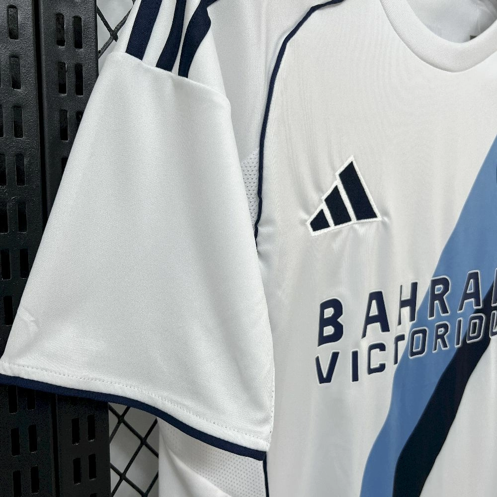 2025/25/26 قميص فريق باريس اف سي باريس للرجال خارج الملعب