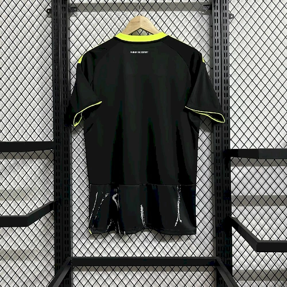 2025/25/26 قميص الأهلي للرجال خارج الملعب