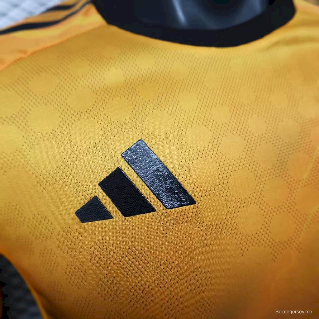 2025/26 نسخة اللاعب 2025/26 قميص روما للرجال خارج الملعب