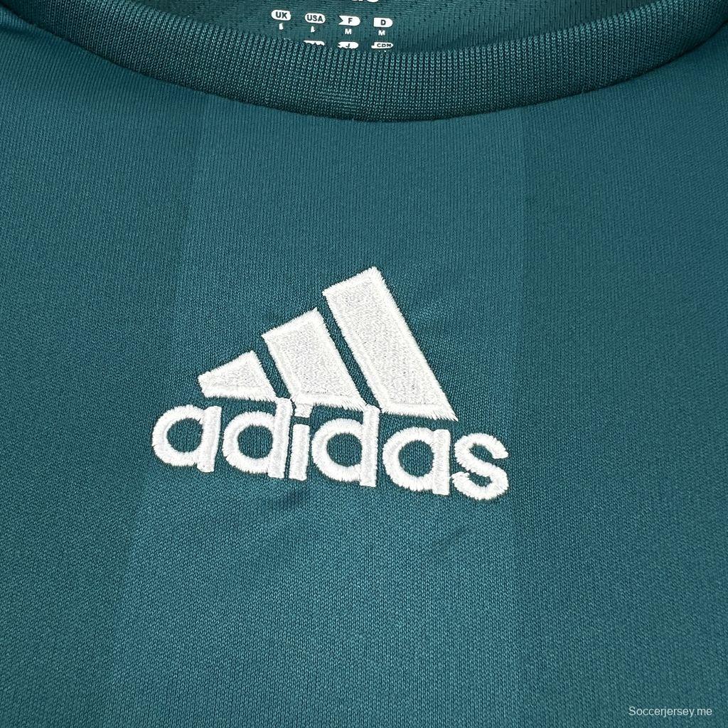 2008/09 قميص ليفربول الثالث الرجعي