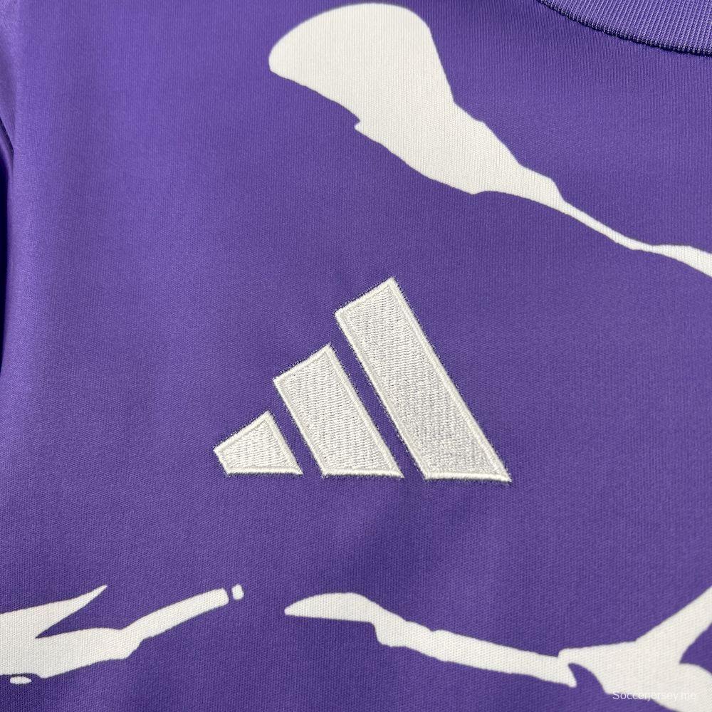 قميص ريال مدريد للرجال لموسم 2025/2026 قبل المباريات